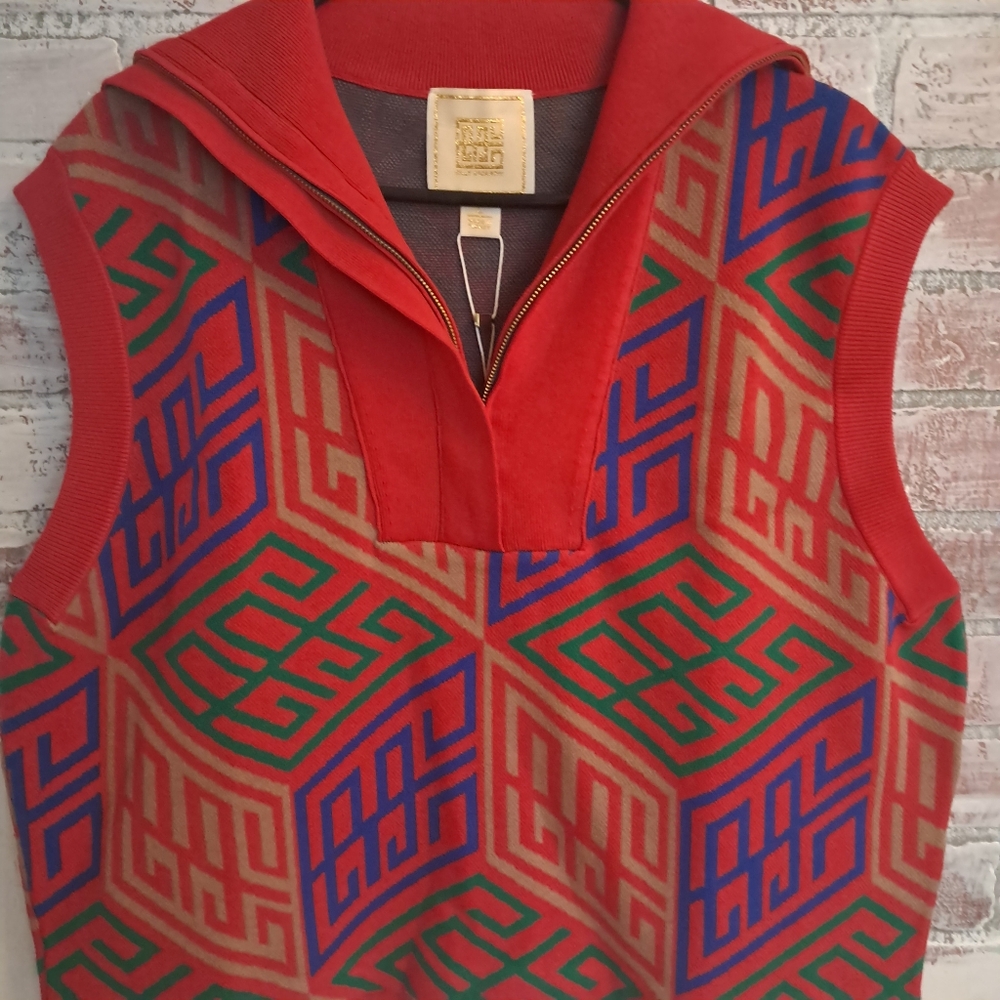 EMILY MCCARTHY NWT SWEATER